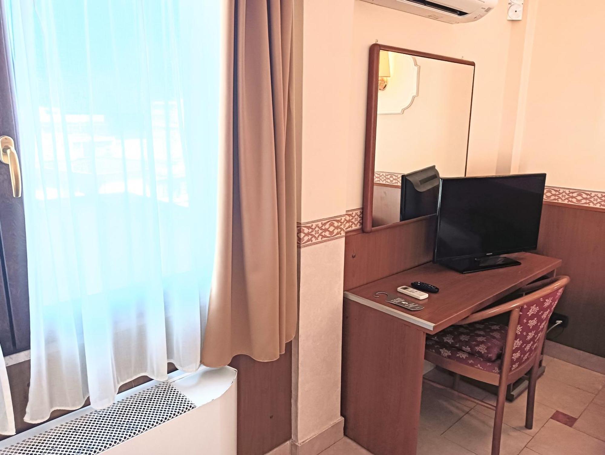 Hotel Riviera Fiumicino Eksteriør billede